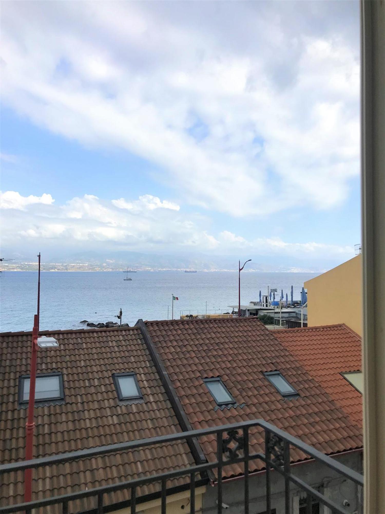 Vecchia Paradiso - A Un Passo Dal Mare Messina Zimmer foto